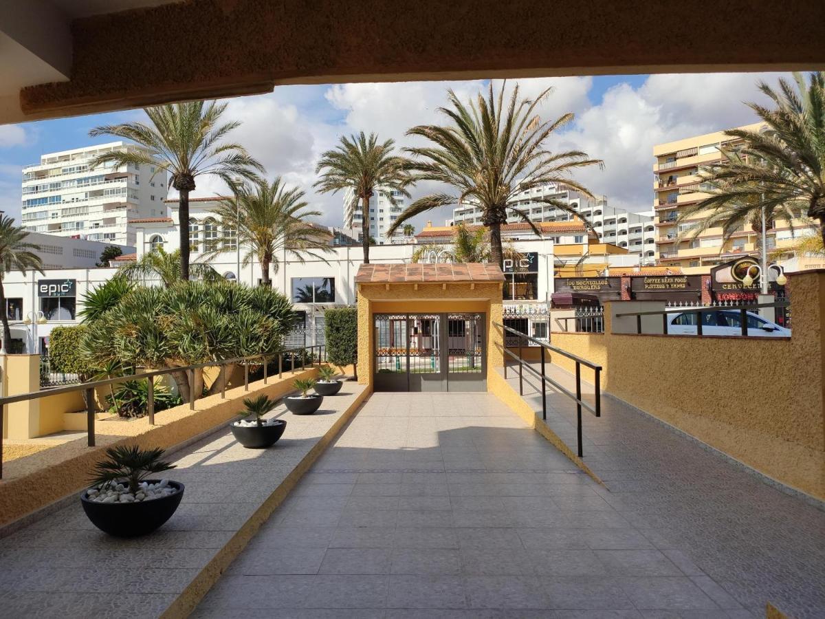 Spectacular Sea Views Benalmadena Apartment Luaran gambar